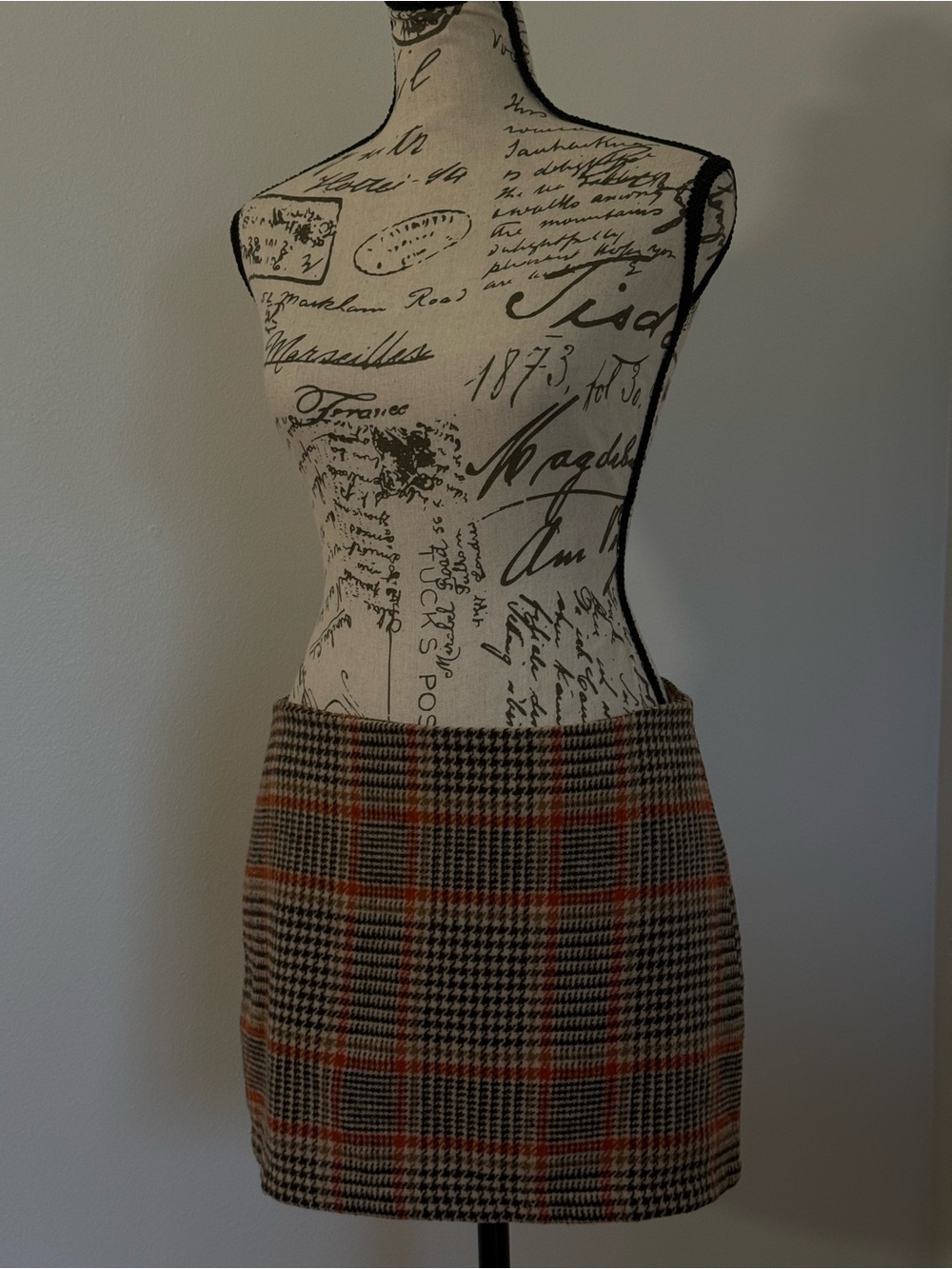 Brandy Melville Plaid Mini Skirt in Brown and Orange